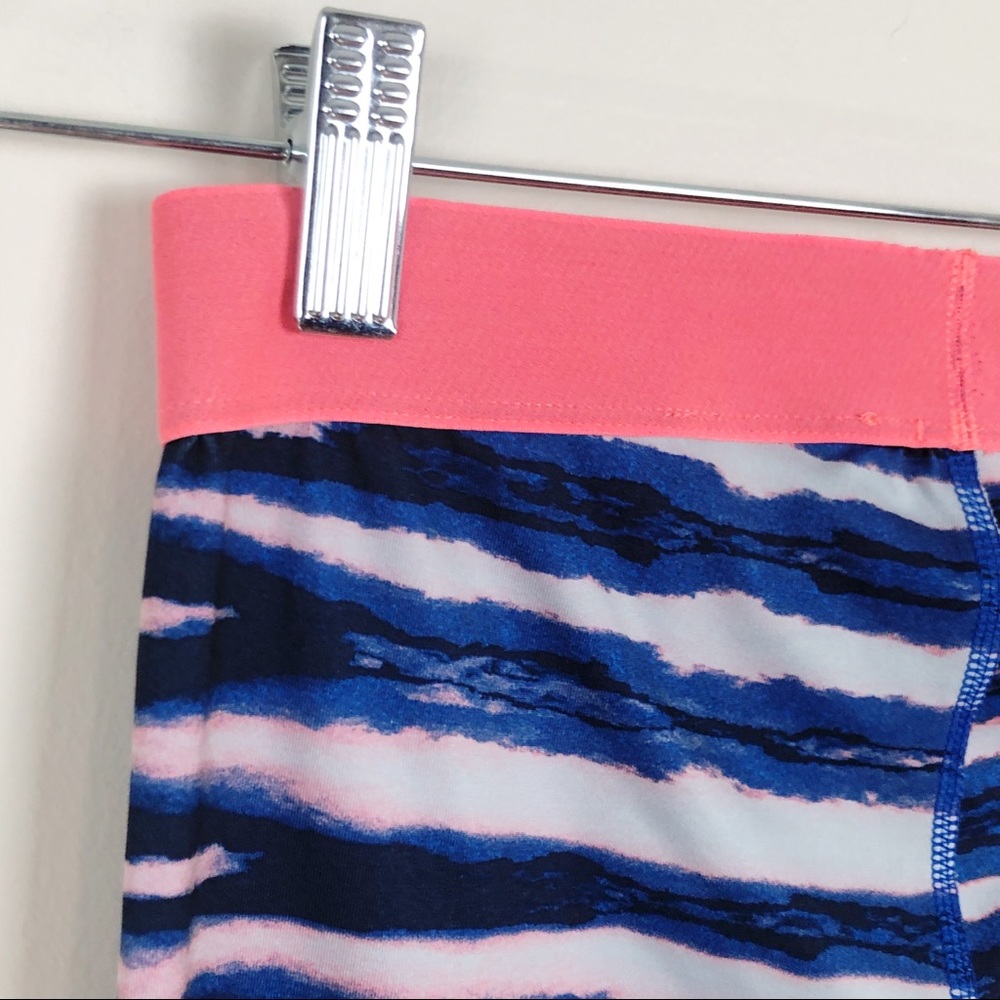 Nike Pro Tiger Stripe Printed Capri Leggings Small - Picture 5 of 8